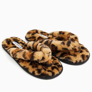 Torrid Leopard Faux Fur T-Strap Slipper / Flip Flop / NWT sz 9 (or 12, runs big)